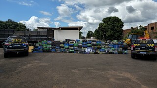 Apreensão de 4,5 toneladas de maconha desencadeia operação contra quadrilha Apreensão de 4,5 toneladas de maconha desencadeia operação contra quadrilha