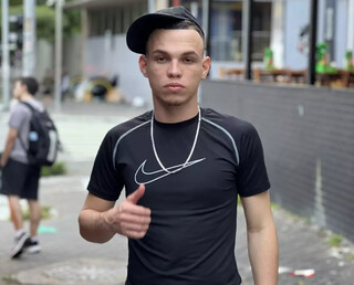 MC de Naviraí participa das gravações de nova série da Netflix MC de Naviraí participa das gravações de nova série da Netflix