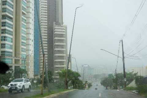 Chuva volta a atingir Campo Grande na tarde de s&aacute;bado de Carnaval
