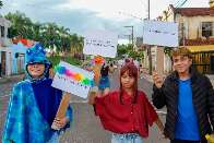 No Carnaval, sobrou at&eacute; para o Felca e suas "injusti&ccedil;as" com o Roblox