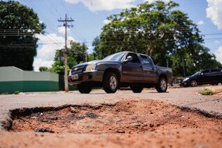 Entre barro e asfalto, bairro com "cara" de interior abriga gera&ccedil;&otilde;es