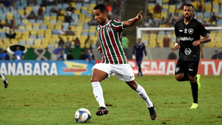 Justi&ccedil;a solta ex-atacante do Fluminense preso em MS h&aacute; 8 meses