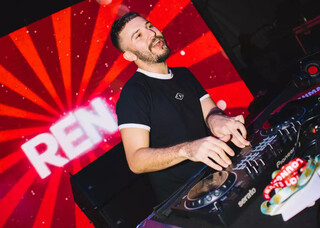 Mini blocos d&atilde;o vez a quem quer fazer folia sem or&ccedil;amento gigante