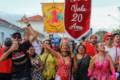 Cord&atilde;o Valu encerra Carnaval de rua com dois cortejos hoje