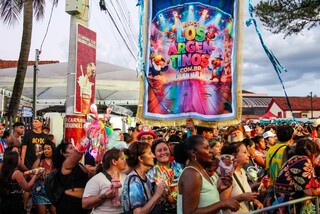 Bonde argentino "largou rixa" com Brasil para curtir Carnaval na Capital