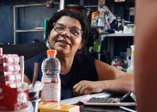 Amizade e apoio de vizinhos garantem perman&ecirc;ncia de com&eacute;rcios antigos na Carlota