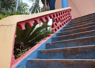 Ap&oacute;s anos de descaso, bairro mais antigo de cidade vira "museu abandonado"
