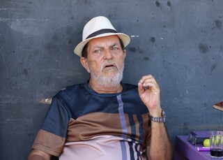 Ap&oacute;s anos de descaso, bairro mais antigo de cidade vira "museu abandonado"