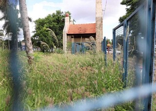 Ap&oacute;s anos de descaso, bairro mais antigo de cidade vira "museu abandonado"