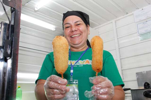 "Hypado" nas redes, hot dog coreano foi salva&ccedil;&atilde;o de Felipa no Carnaval