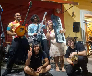 No &uacute;ltimo dia de folia, a 14 de Julho tamb&eacute;m virou territ&oacute;rio do rock