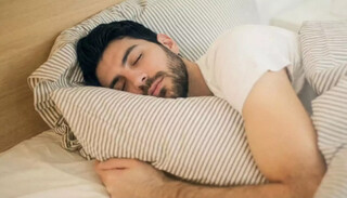 Mais que dieta milagrosa, detox p&oacute;s-Carnaval come&ccedil;a pelo sono 