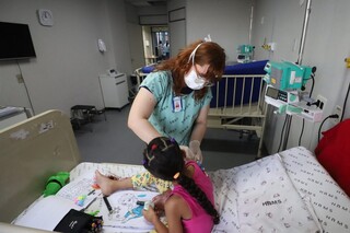 Estado cria regime especial de jornada na sa&uacute;de 24h