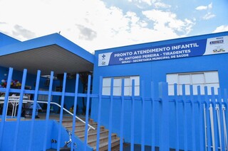 Menino de 4 anos é visto andando sozinho de madrugada no Centro Menino de 4 anos é visto andando sozinho de madrugada no Centro