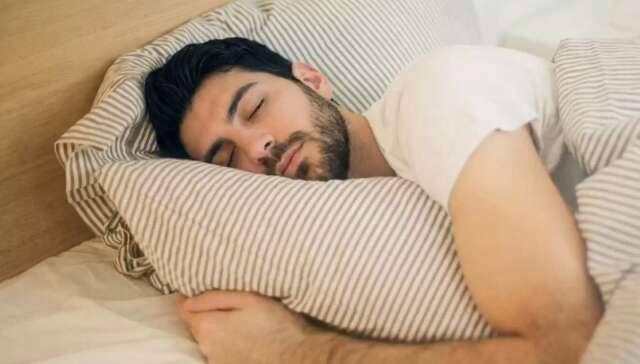 Mais que dieta milagrosa, detox p&oacute;s-Carnaval come&ccedil;a pelo sono 