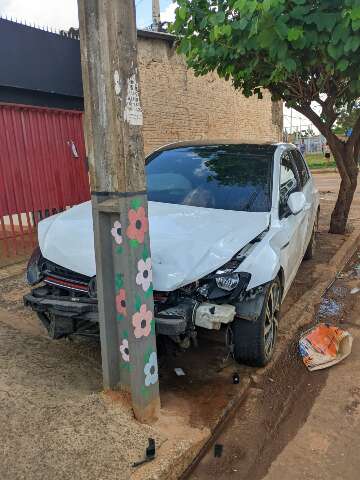 Traficantes fogem pela Av. Guaicurus e persegui&ccedil;&atilde;o termina em acidente