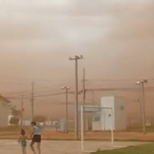 Ap&oacute;s tempestade de poeira e vendaval, cidades come&ccedil;am o dia com limpeza 