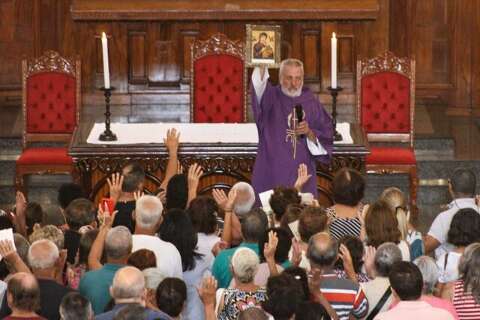 67% dizem n&atilde;o manter promessas durante a Quaresma, aponta enquete 