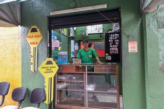 Disney n&atilde;o tem parque, mas tem "fila" para afiar alicate na Cal&oacute;geras