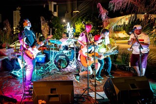 Bar faz Enterro dos Ossos com DJ e show no Palco Mundo