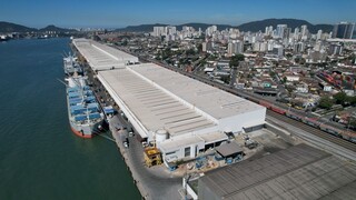 Fábrica de MS exporta 5,8 milhões de toneladas de celulose pelo Porto de Santos Fábrica de MS exporta 5,8 milhões de toneladas de celulose pelo Porto de Santos