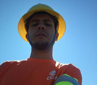 Poste tomba e mata funcion&aacute;rio de concession&aacute;ria da BR-163