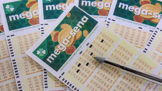 Confira aqui os n&uacute;meros sorteados da Mega-Sena no concurso 2975