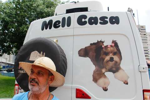 Cachorrinha Mell partiu e foi eternizada em motorhome da fam&iacute;lia