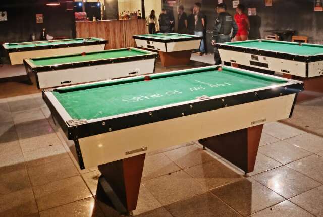 Tabacaria &eacute; interditada por falta de extintores e sa&iacute;da de emerg&ecirc;ncia