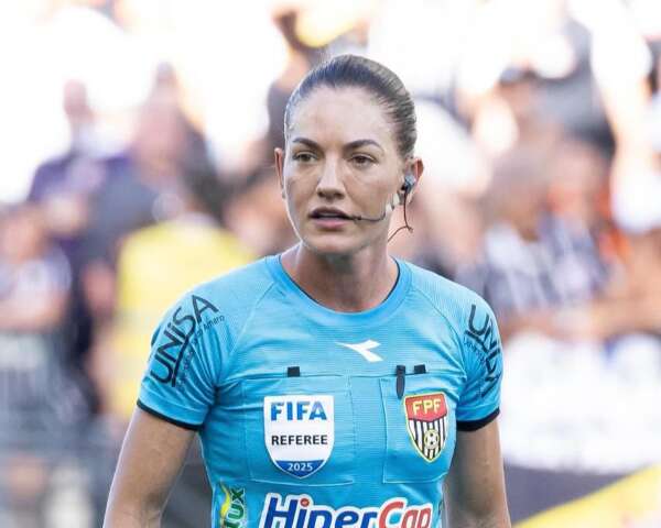&Aacute;rbitra de MS sofre ataques machistas ao n&atilde;o marcar p&ecirc;nalti em jogo do Paulist&atilde;o