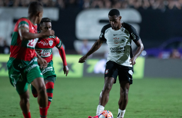 Corinthians bate a Portuguesa e vai &agrave; semifinal do Paulist&atilde;o nos p&ecirc;naltis