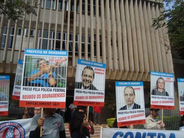 Ainda sem final, Uragano enterrou carreiras promissoras na pol&iacute;tica de MS