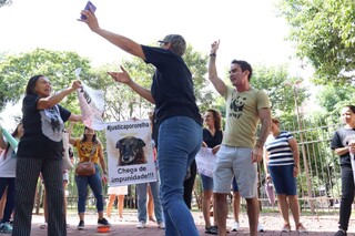 Em ato, manifestantes pedem fim da impunidade por maus-tratos aos animais