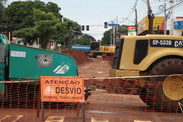 Obra muda rotina e comerciantes pedem agilidade para minimizar preju&iacute;zos