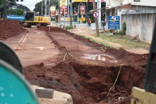 Obra muda rotina e comerciantes pedem agilidade para minimizar preju&iacute;zos