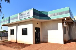 Reforma no Detran suspende atendimento e muda endere&ccedil;os no interior