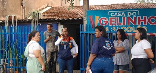 Defesa Civil monitora bacias de contenção e atende família atingida Defesa Civil monitora bacias de contenção e atende família atingida