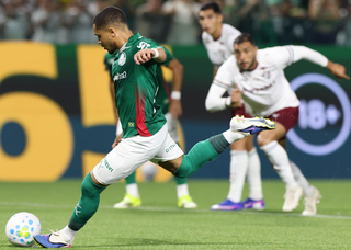 Palmeiras vence Fluminense e São Paulo supera Coritiba pelo Brasileirão Palmeiras vence Fluminense e São Paulo supera Coritiba pelo Brasileirão