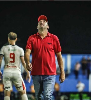 Rodrigo Cascca deixa o &Aacute;guia Negra e se torna a 3&ordf; baixa de t&eacute;cnicos na semana