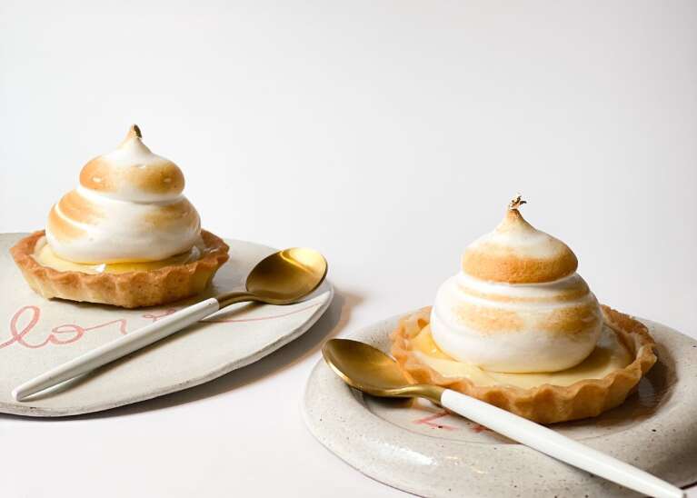 Do matcha ao missô, Luciana dá vida a doces com sabor do Japão