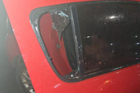 Motorista tranca ladr&atilde;o dentro do pr&oacute;prio carro durante tentativa de furto 