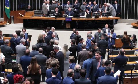 O projeto Antifac&ccedil;&atilde;o vai reduzir o poder territorial de fac&ccedil;&otilde;es? Participe 