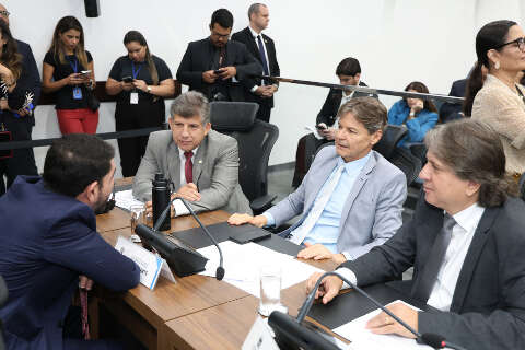 Com janela partid&aacute;ria &agrave;s v&eacute;speras, blocos da Alems passar&atilde;o por novo arranjo 