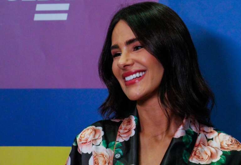 Natália cobra R$ 12 mil por sobrancelha e dá dica milionária