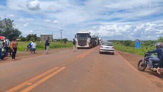 Prefeitura faz acordo com moradores e BR-163 &eacute; liberada ap&oacute;s 5 horas