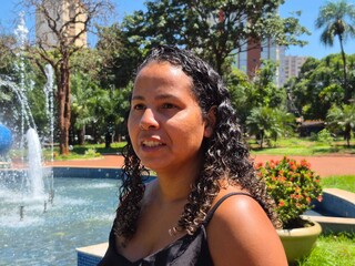 Com renda mensal m&eacute;dia de R$ 3,6 mil em MS, d&aacute; para "luxar" com esse valor?