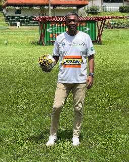 Ex-atacante de MS coordenar&aacute; escola de futebol do Gr&ecirc;mio em Campo Grande