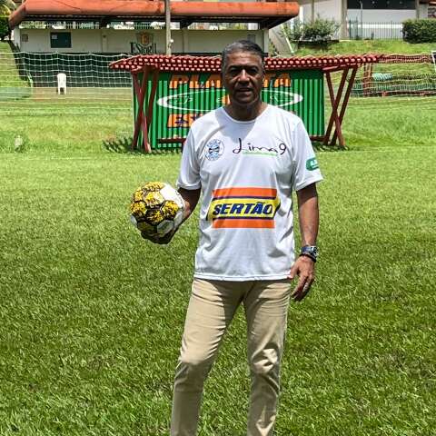 Ex-atacante de MS coordenar&aacute; escola de futebol do Gr&ecirc;mio em Campo Grande