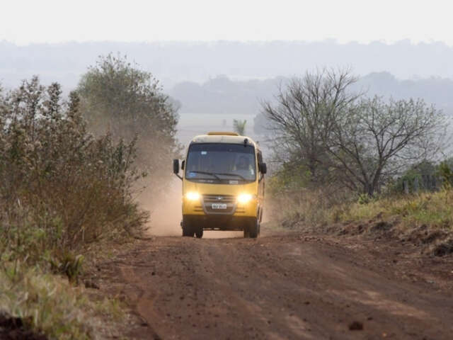 MPMS investiga fim do servi&ccedil;o de transporte escolar em assentamento de MS
