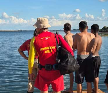 Corpo de jovem que se afogou enquanto nadava com amigos &eacute; encontrado